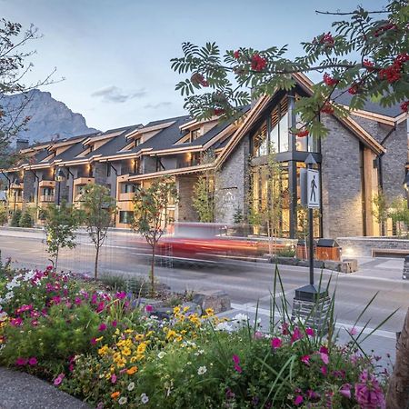 Peaks Hotel And Suites Банфф Екстер'єр фото