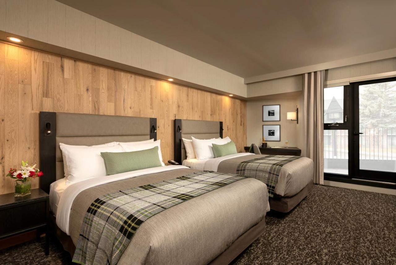 Peaks Hotel And Suites Банфф Екстер'єр фото