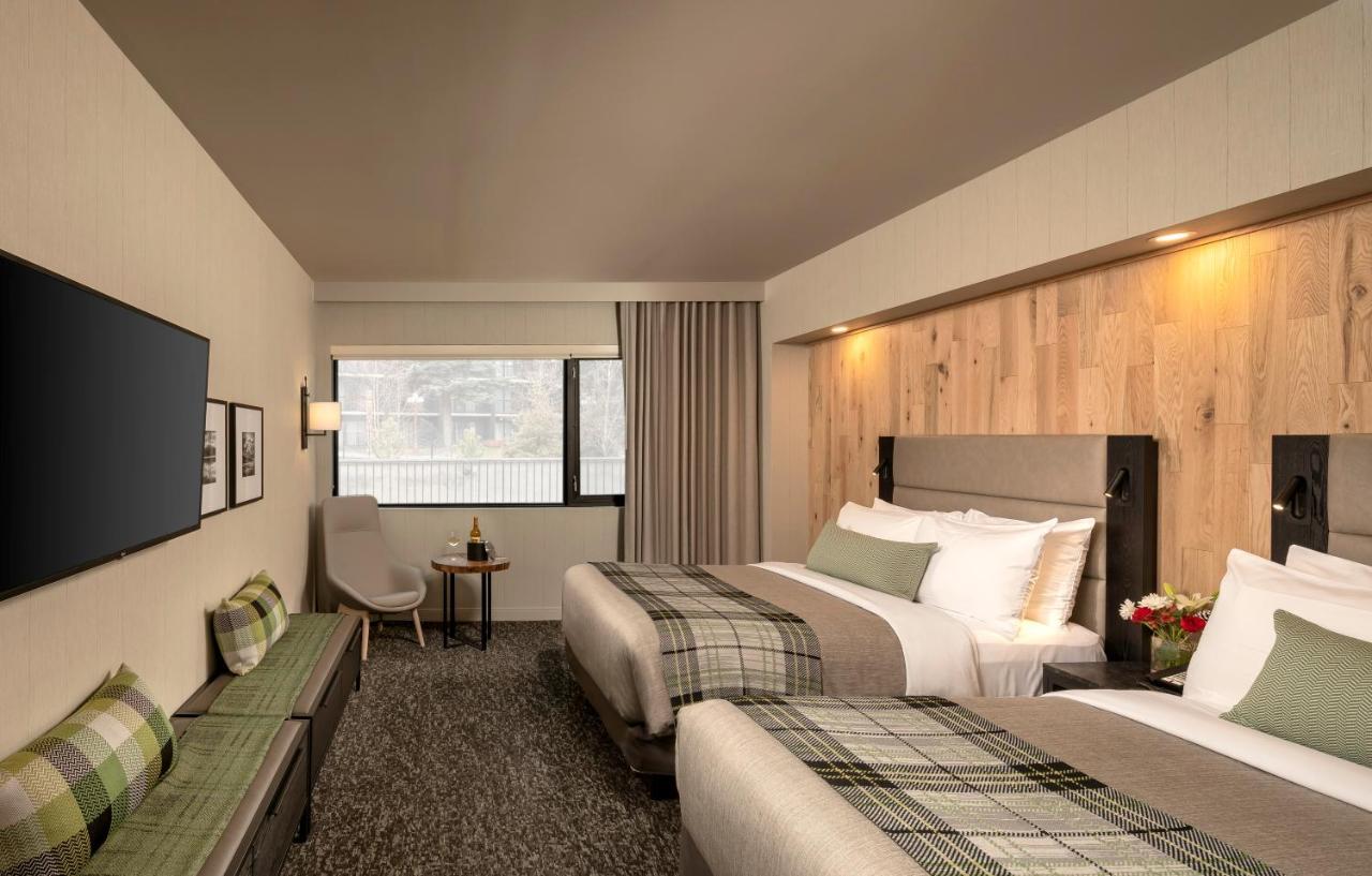 Peaks Hotel And Suites Банфф Екстер'єр фото